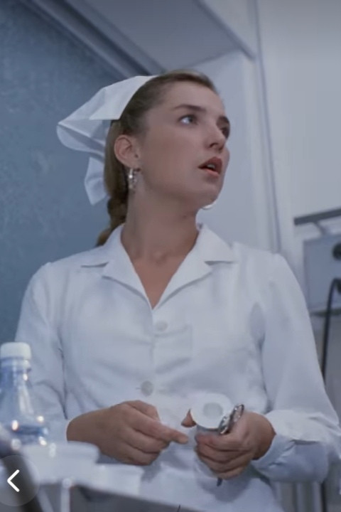 Natalia Bizzi backdrop