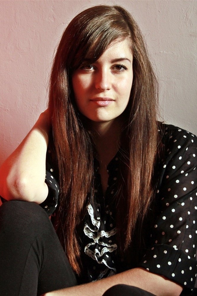 Gaby Fragnaud backdrop