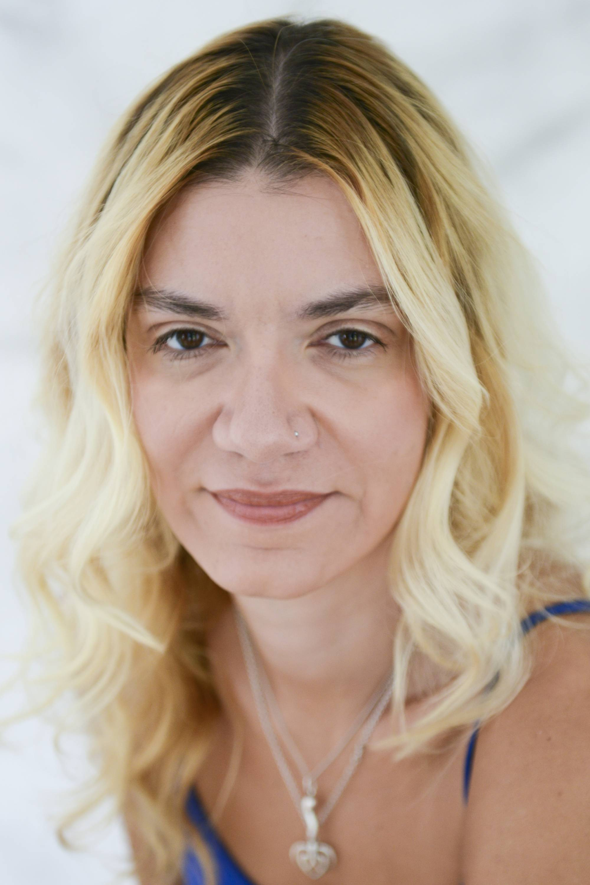 Genoveva Rossi backdrop