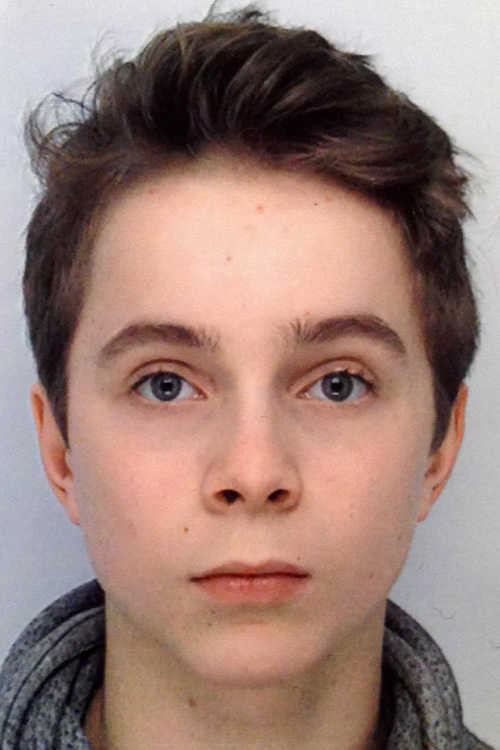 Miljan Chatelain backdrop