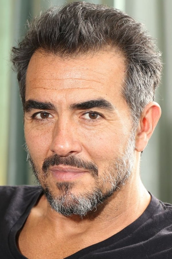 Rafael Edholm backdrop