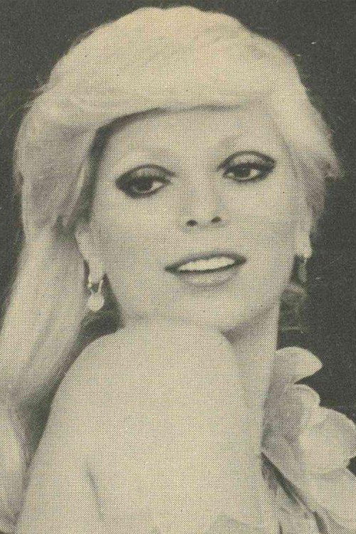 Ceyda Karahan backdrop