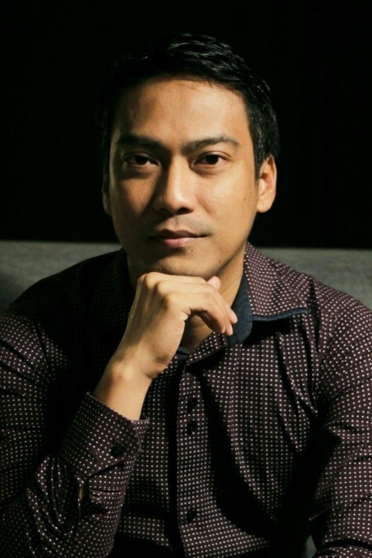 Carlo Obispo backdrop