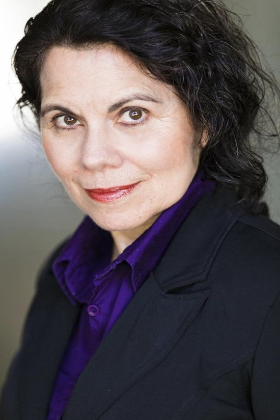 Anna Maganini backdrop