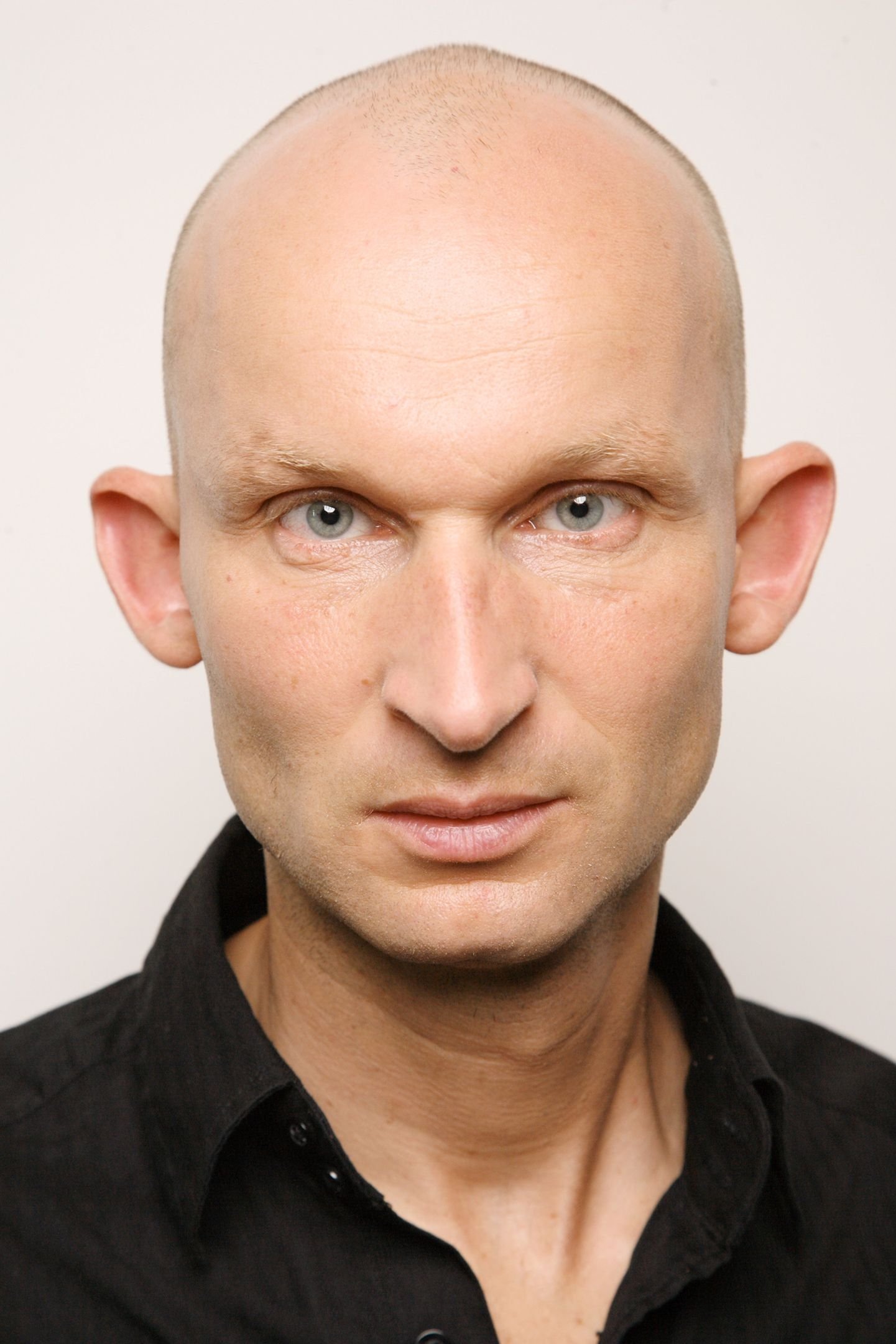 Marc Bischoff backdrop