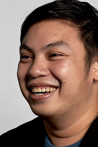 Giancarlo Abrahan backdrop