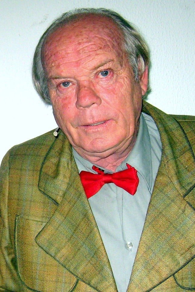 Shlomo Vishinsky backdrop