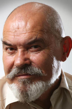 Şener Kökkaya backdrop