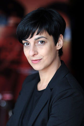 Aramí Ullón backdrop