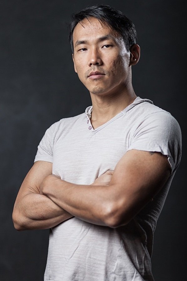 Olivier Ho Hio Hen backdrop