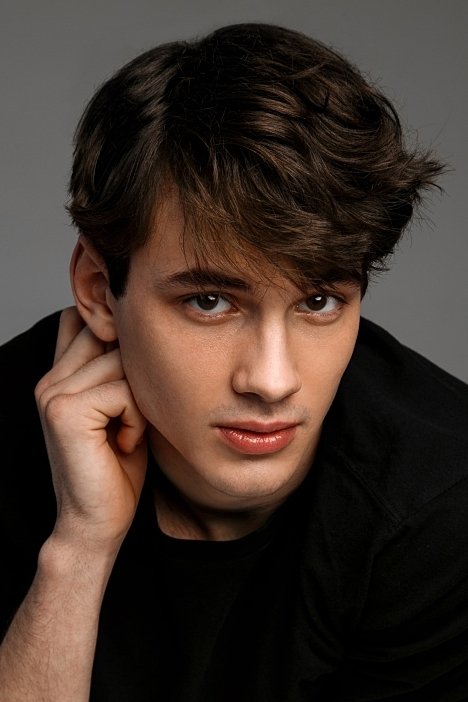 Pier-Gabriel Lajoie backdrop