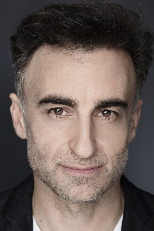 David Luque backdrop