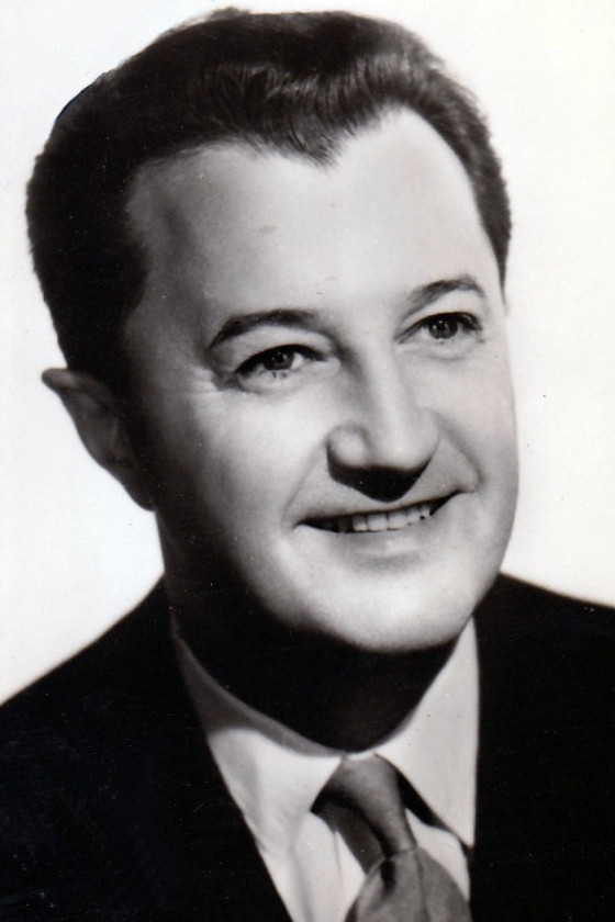 André Dassary backdrop