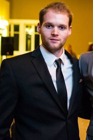 Xesi Li Kiter backdrop