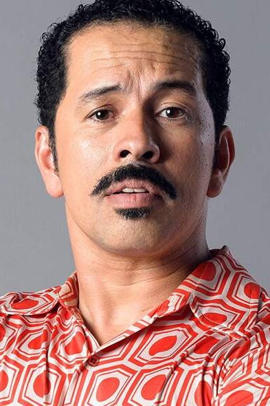 Edmilson Filho backdrop