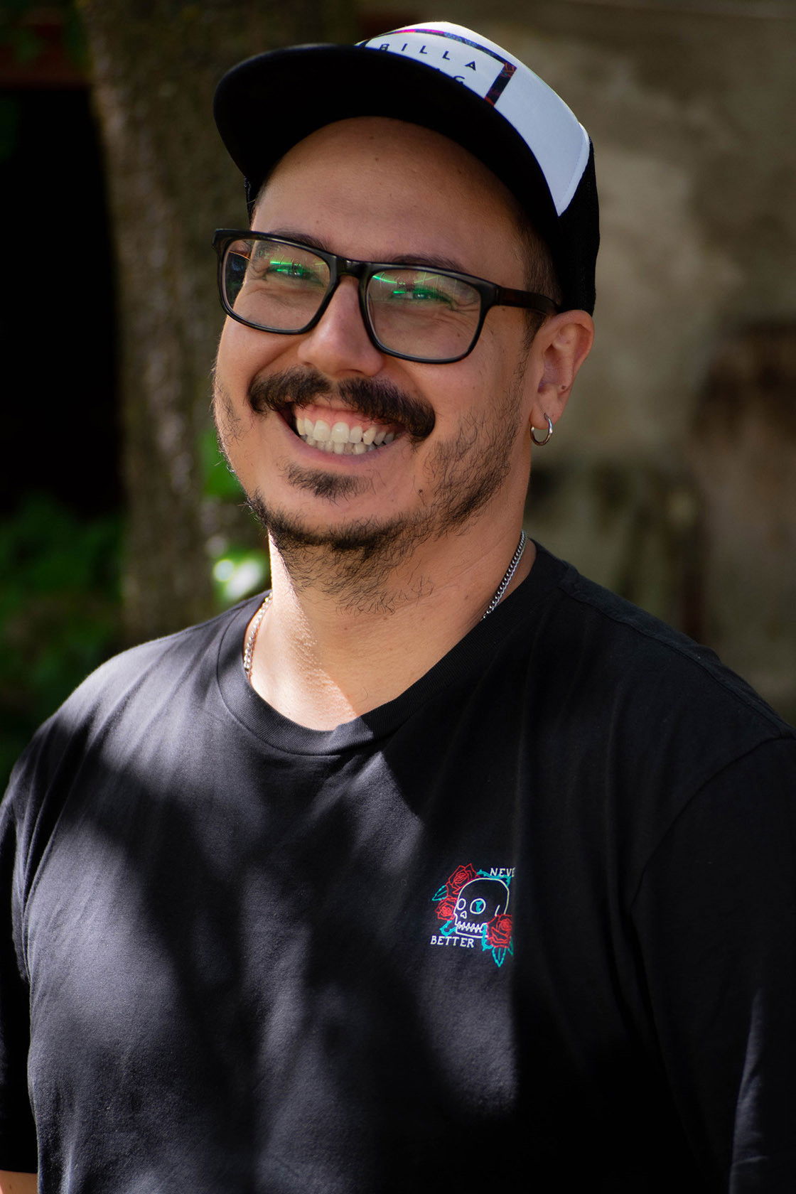 Antonio Caravaca backdrop