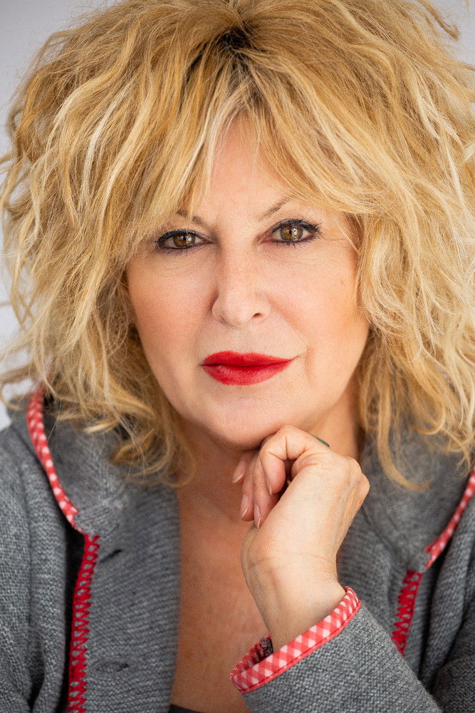 Frédérike Bédard → Fréderik Bédar backdrop