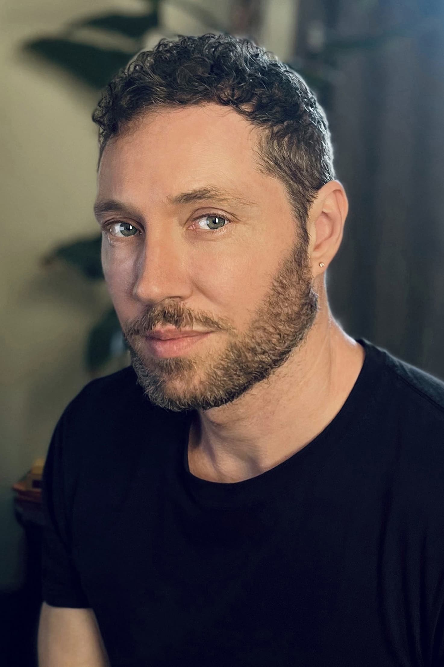 Aaron Wilson backdrop