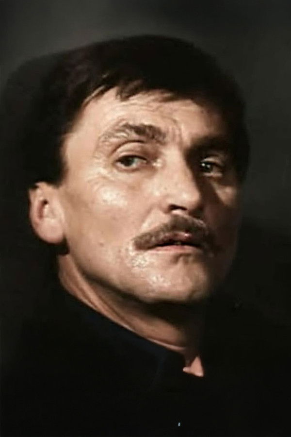 Hakkı Haktan backdrop