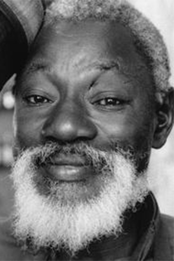 Mansour Diouf backdrop