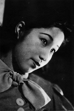 Naoyo Yamagata backdrop