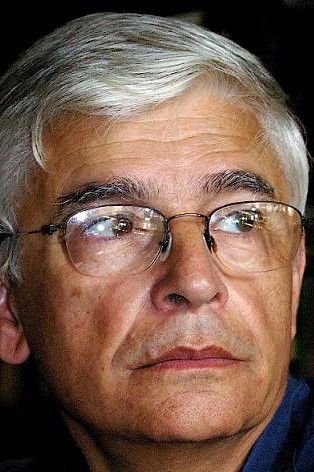 Xhoan Aguiar backdrop