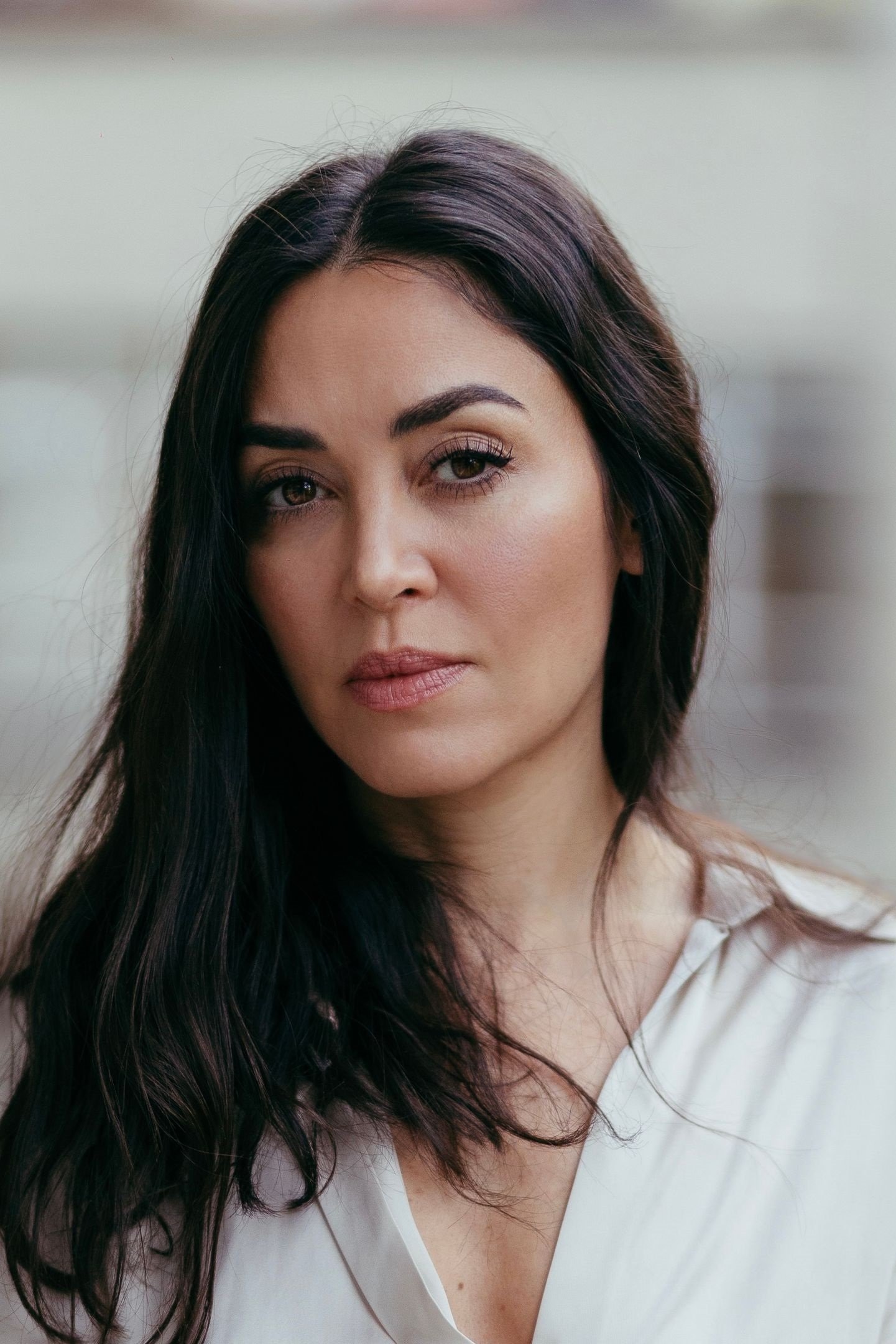 Mona Pirzad backdrop