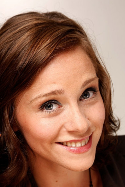 Delfin Depardjë backdrop