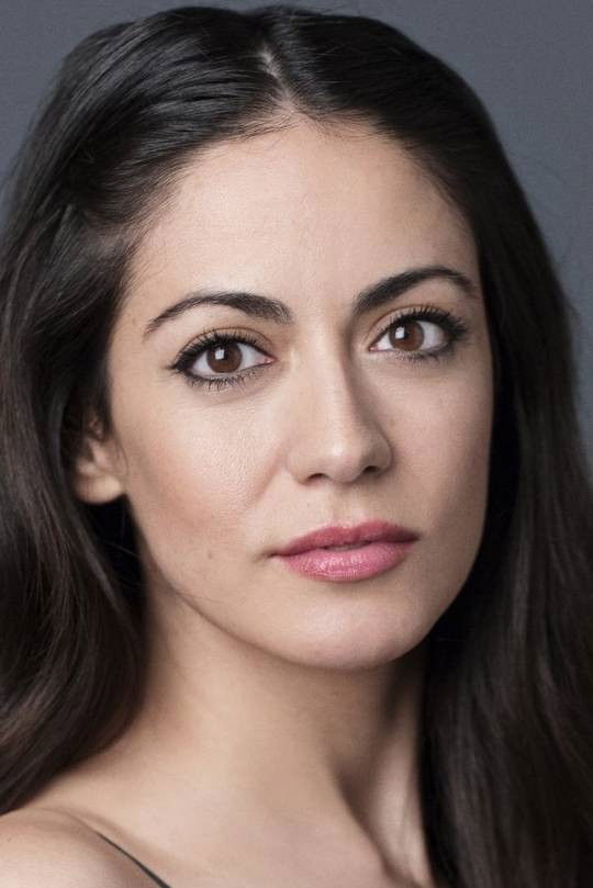 Verónica Perona backdrop