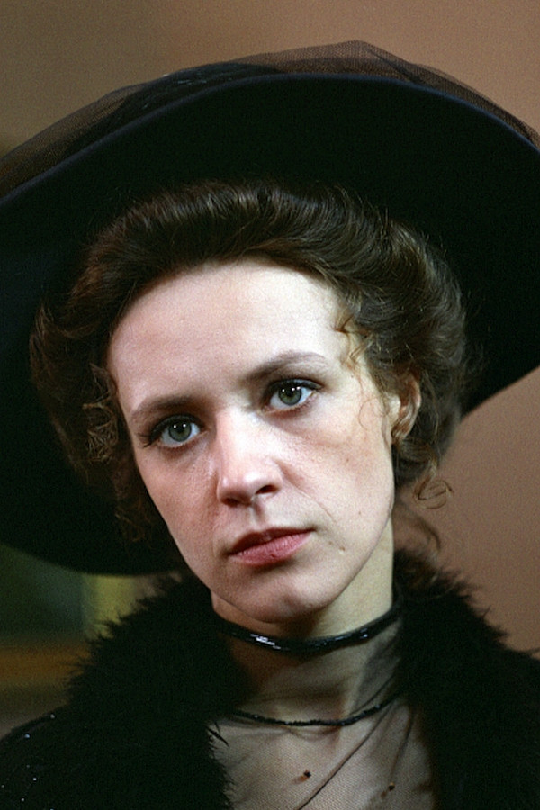 Barbara Grabowska backdrop