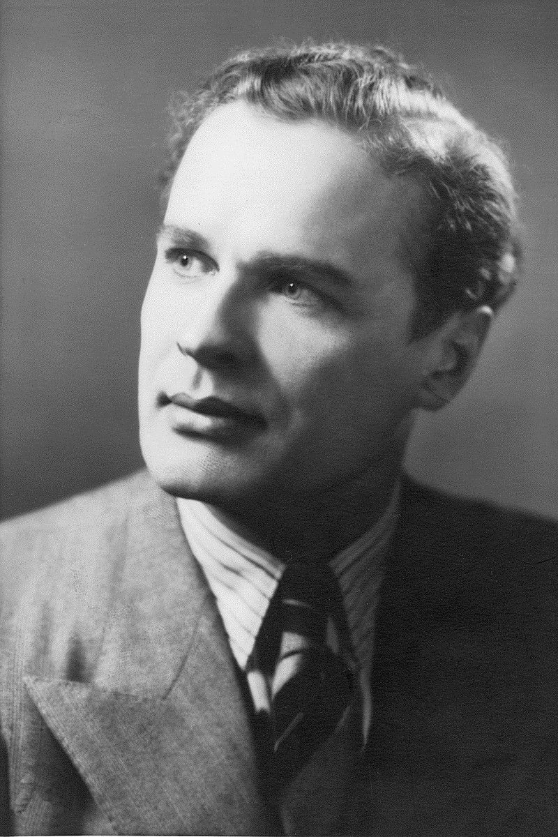 Eino Kaipainen backdrop