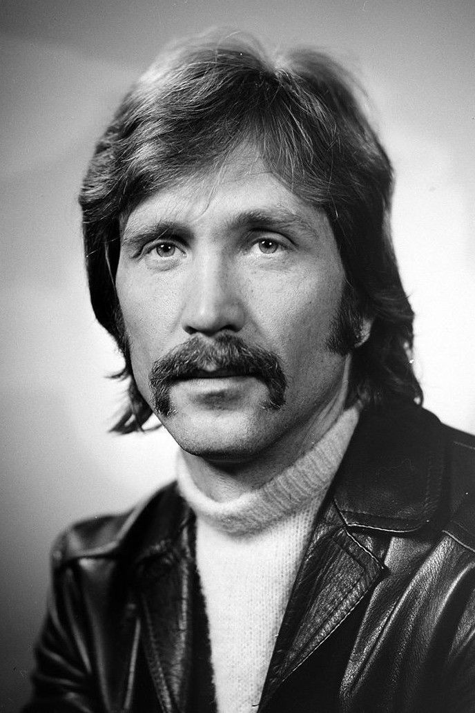 Ago-Endrik Kerge backdrop