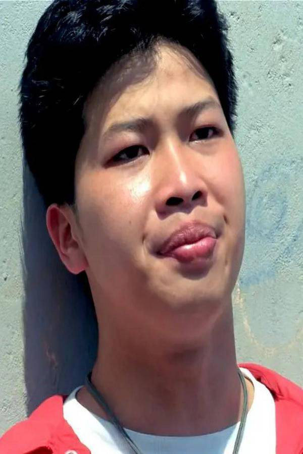 Ken Yip Wing-Kin backdrop