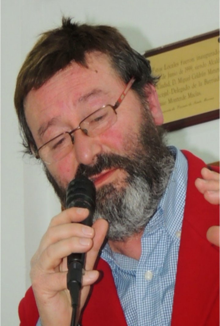 Leonardo Dantés backdrop