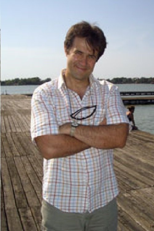 Aleksandar Manić backdrop