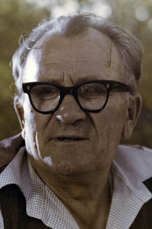 Augustyn Halotta backdrop