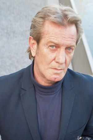 Paco Churruca backdrop