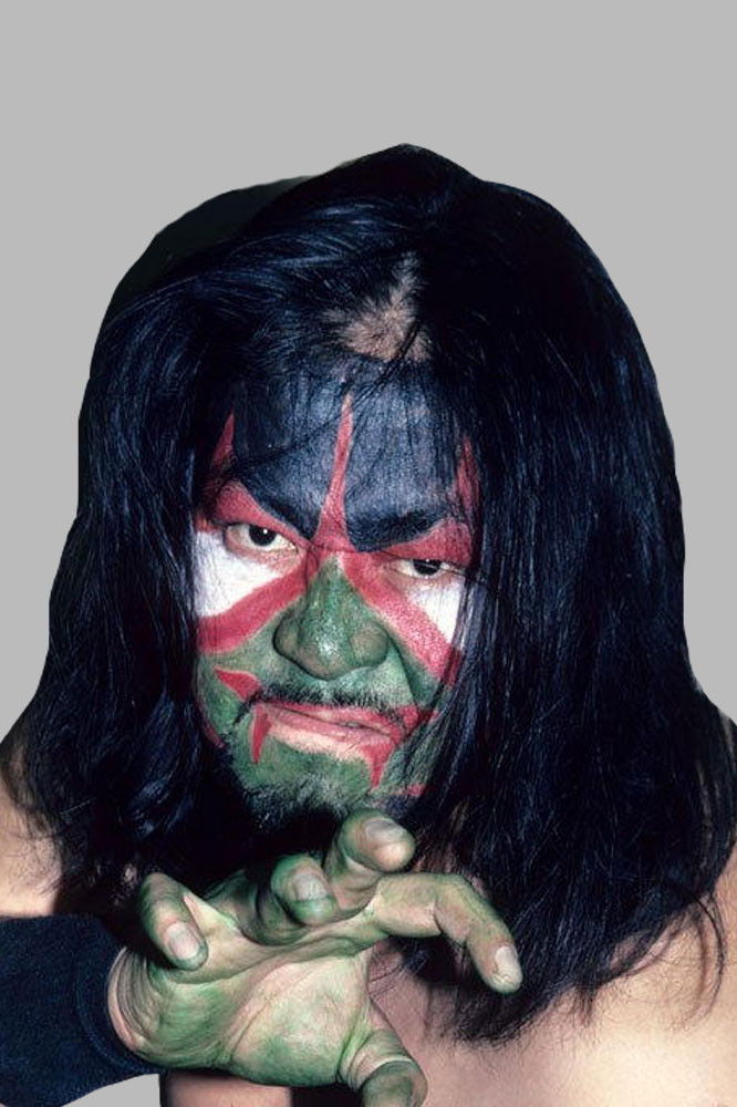 Akihisa Mera backdrop