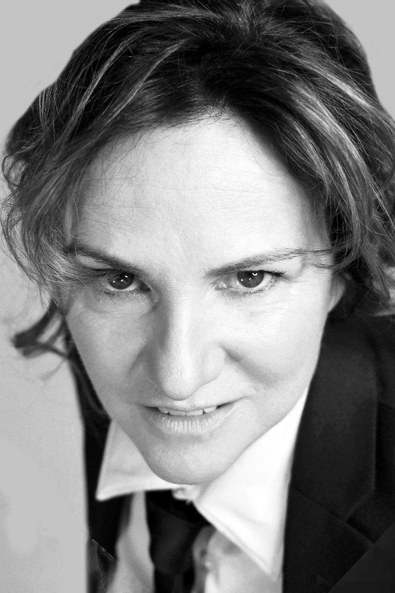 Victoria Carreras backdrop