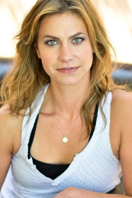 Logan Anderson backdrop