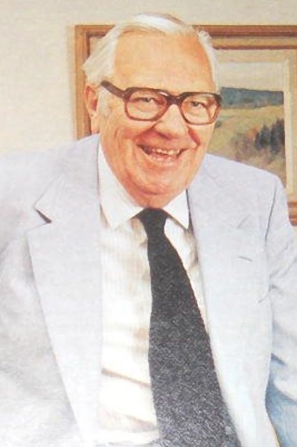 Ragnar Frisk backdrop