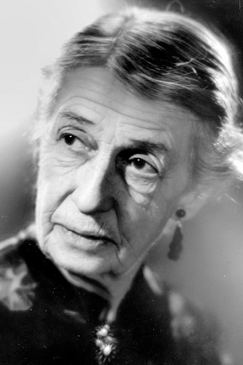 Helga Brofeldt backdrop