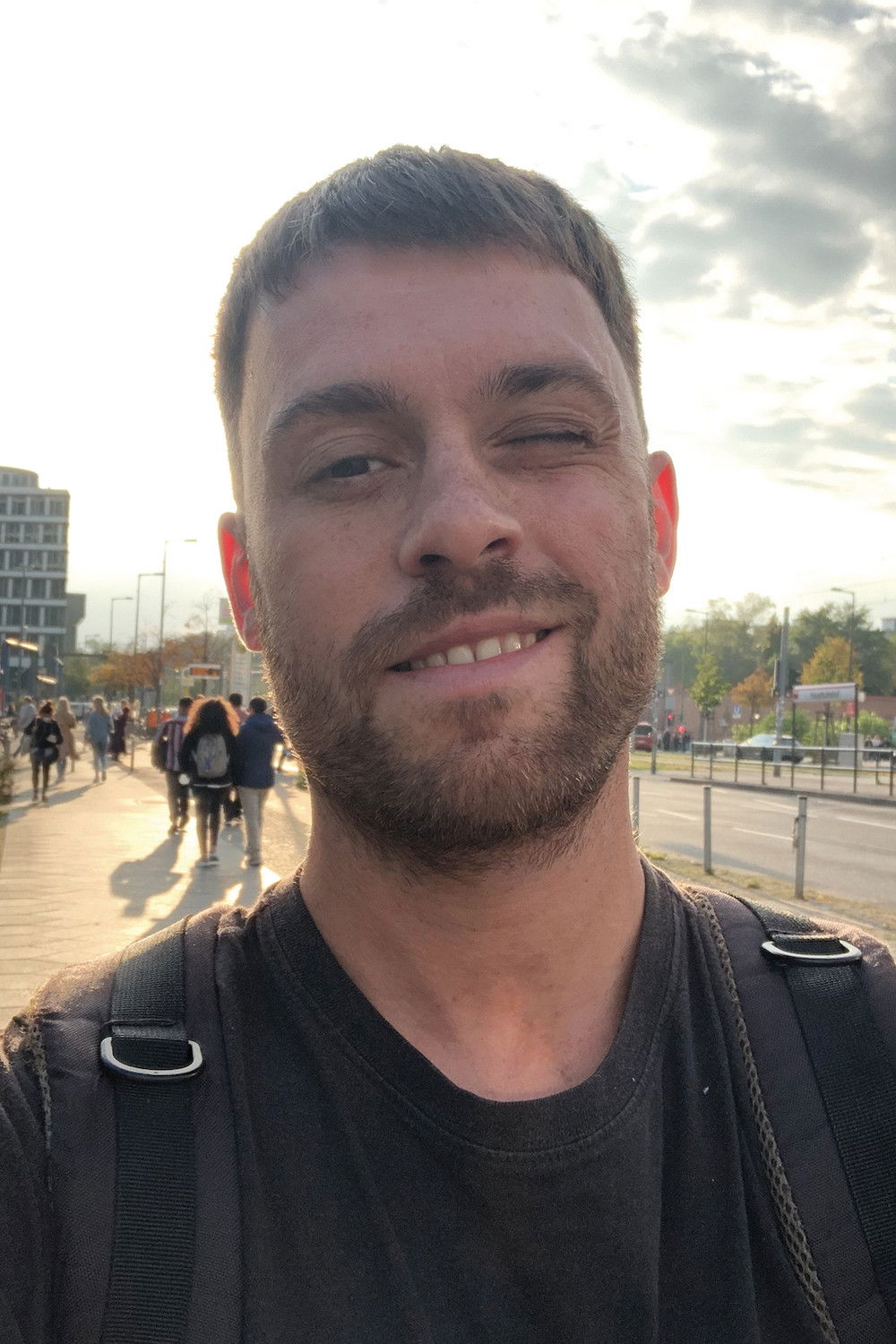 Hannes Hirsch backdrop