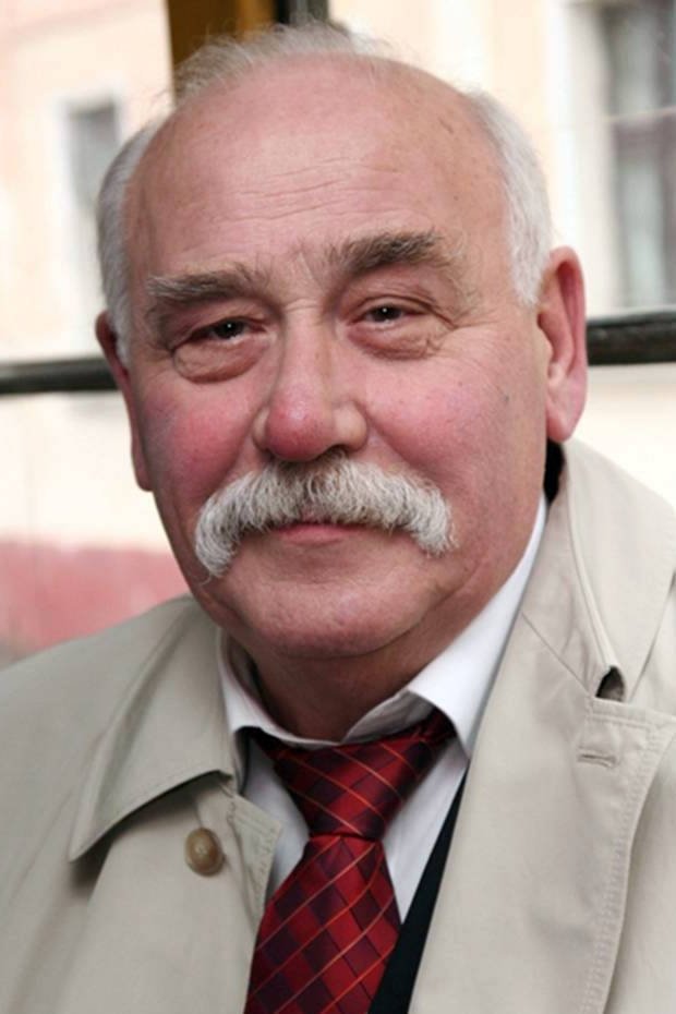 Fedir Stryhun backdrop