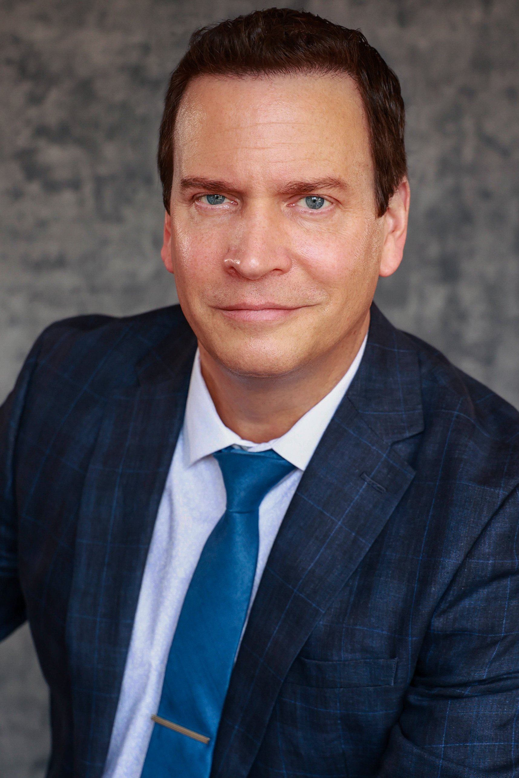 Çad Ridželi backdrop