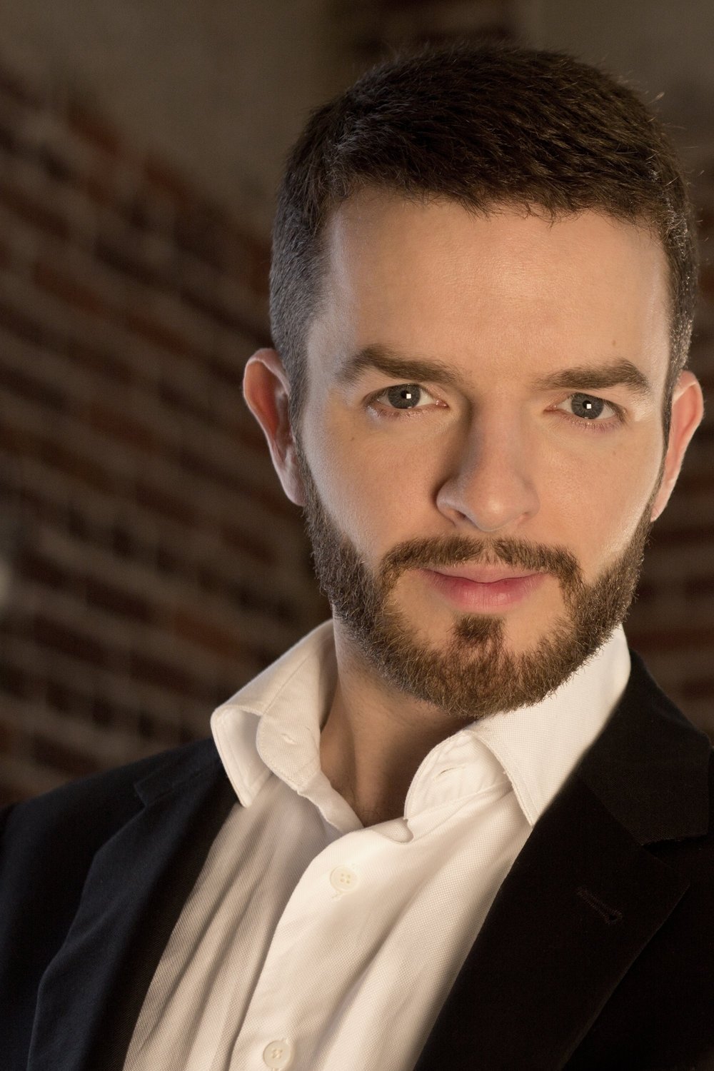 Kyle Downes backdrop