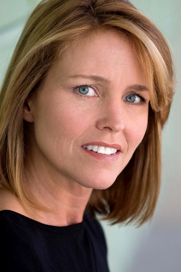 Tyler Layton backdrop