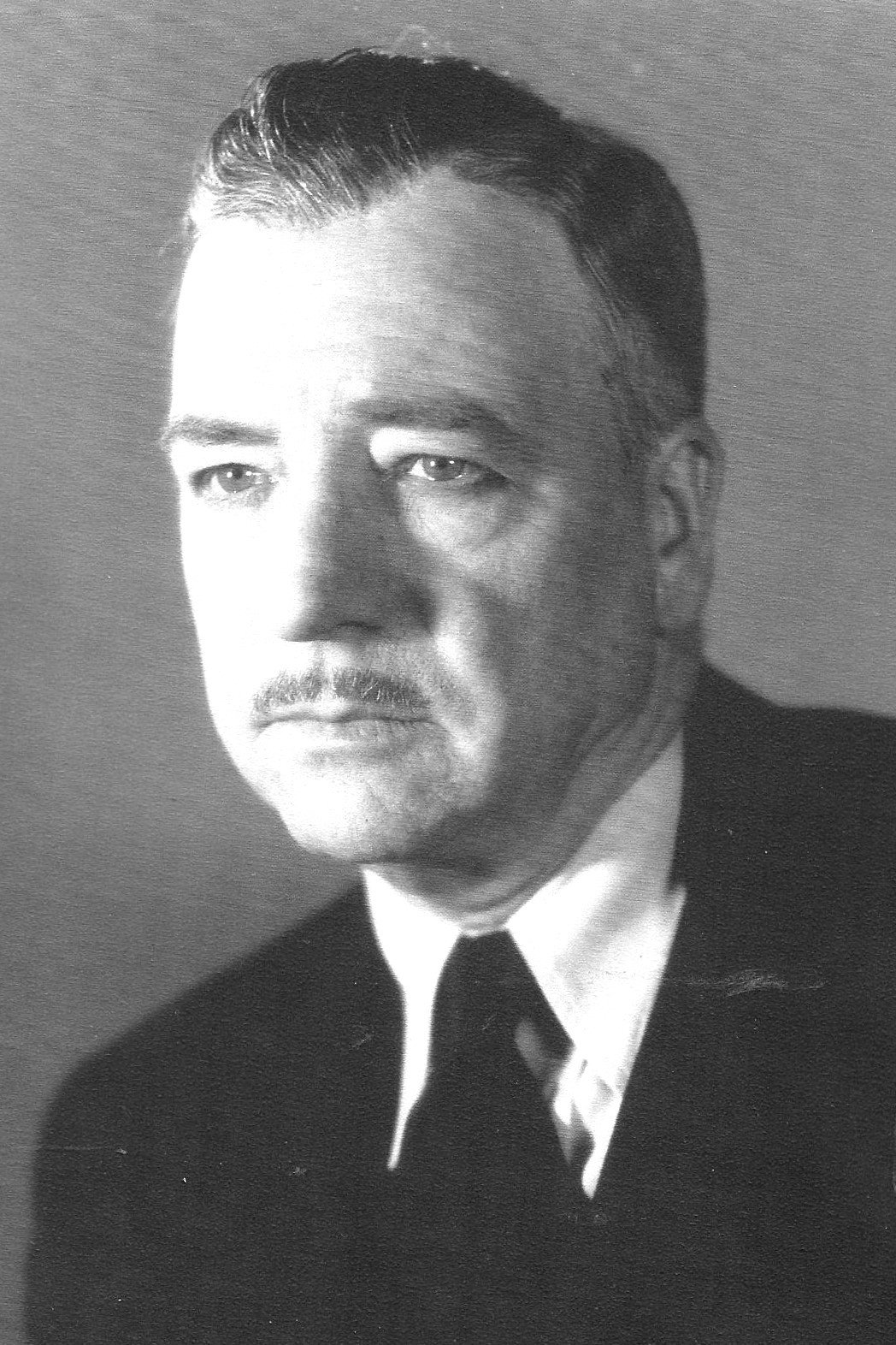 Frank LaRue backdrop