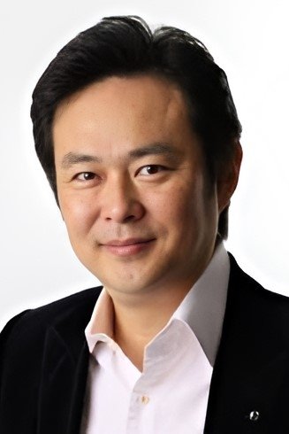 Kisuke Yamashita backdrop