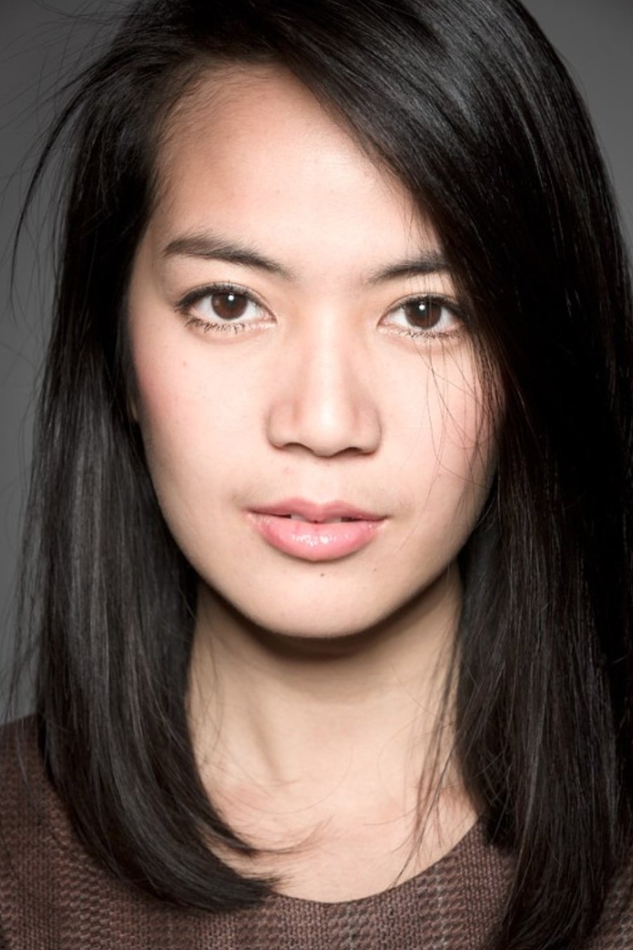 Ladya Cheryl backdrop